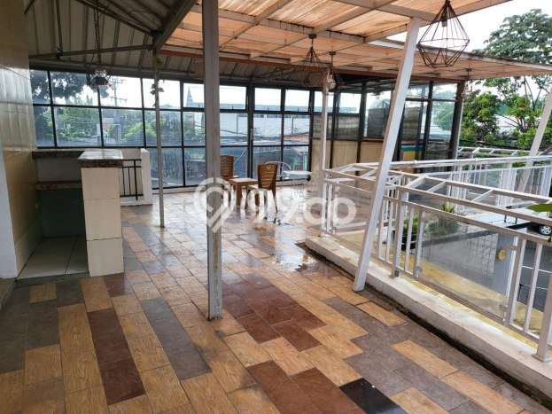Unit Komersial disewakan di Cibinong Bogor dengan LT 210m2 / LB 100m2 Unit Komersial disewakan di Cibinong Bogor dengan LT 210m2 / LB 100m2