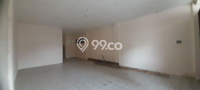 Ruko untuk disewa di Duren Sawit punya LT 136m2 & LB 88m2 harga sewa kompetitif Ruko untuk disewa di Duren Sawit punya LT 136m2 & LB 88m2 harga sewa kompetitif