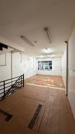 Disewakan Ruko komersial di Tebet luas bangunan 50m2 Disewakan Ruko komersial di Tebet luas bangunan 50m2