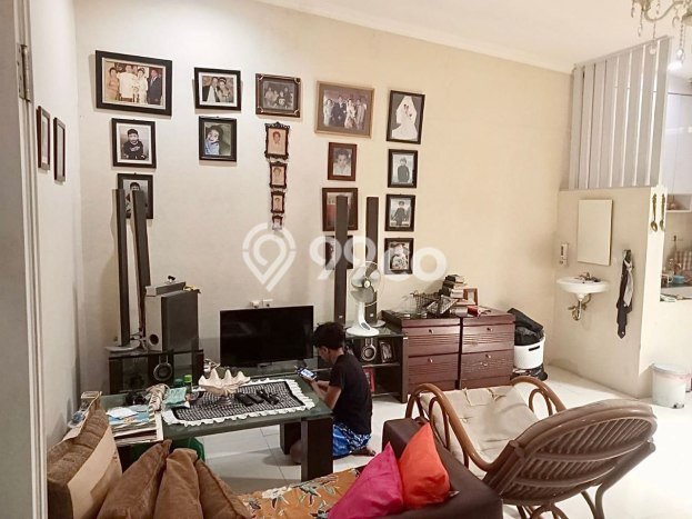 Jual Rumah Modern 3 KT di Cibubur, Jakarta Timur Jual Rumah Modern 3 KT di Cibubur, Jakarta Timur