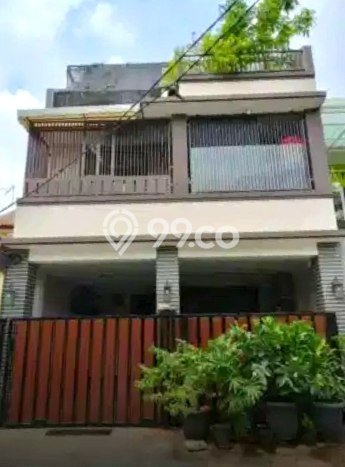 Rumah Modern 3 KT di Kemang Pratama Bekasi Semi Furnished Rumah Modern 3 KT di Kemang Pratama Bekasi Semi Furnished