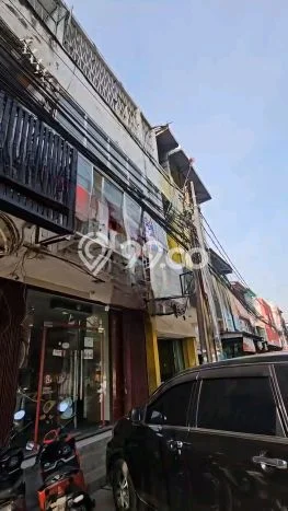 Ruko Dijual di Jakarta Barat LT 120m2 & LB 360m2 Lokasi Terbaik! Ruko Dijual di Jakarta Barat LT 120m2 & LB 360m2 Lokasi Terbaik!