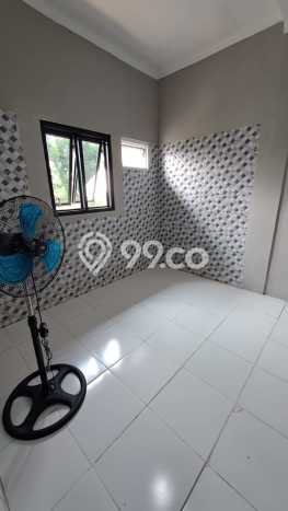 Peluang Investasi! Rumah Kost Dijual di Sawangan, Depok, 10 KT, 4 KM, Luas 90m2 Peluang Investasi! Rumah Kost Dijual di Sawangan, Depok, 10 KT, 4 KM, Luas 90m2