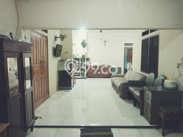 Ready to Use! Luxury House LT 215m2 Desain Modern di Meruya Ready to Use! Luxury House LT 215m2 Desain Modern di Meruya