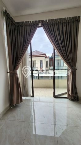 Disewakan segera rumah minimalis strategis 4 Kamar di Cikupa, Tangerang Disewakan segera rumah minimalis strategis 4 Kamar di Cikupa, Tangerang