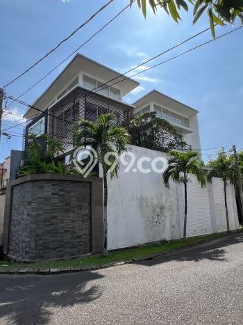 Hunian Eksklusif Dijual LT 285m2 di Cengkareng, Jakarta Barat Hunian Eksklusif Dijual LT 285m2 di Cengkareng, Jakarta Barat