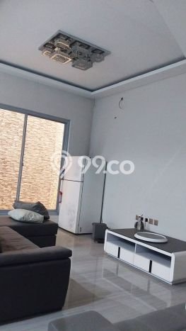 Rumah Mewah LB 432m2 Siap Pakai Desain Elegan di Taman Surya, Jakarta Barat Rumah Mewah LB 432m2 Siap Pakai Desain Elegan di Taman Surya, Jakarta Barat