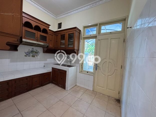 Ruko Usaha Dijual di Cengkareng Jakarta Barat LT 160m2 & LB 120m2 Ruko Usaha Dijual di Cengkareng Jakarta Barat LT 160m2 & LB 120m2