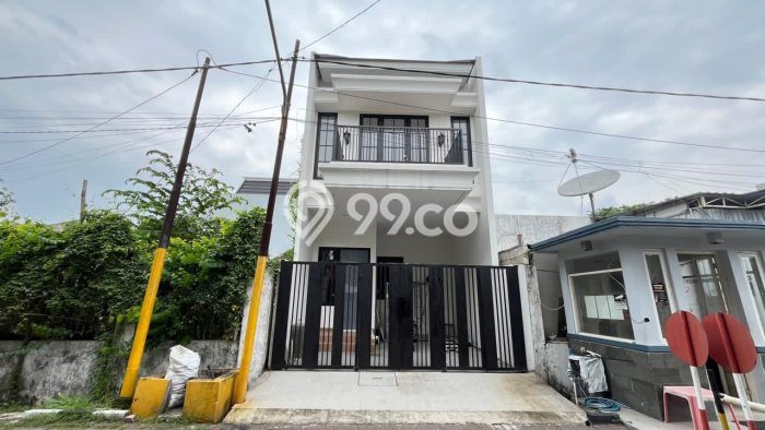 Jual Rumah Bagus Siap Huni LB 100m2 di Rungkut, Surabaya Jual Rumah Bagus Siap Huni LB 100m2 di Rungkut, Surabaya