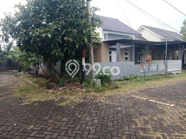 Rumah kawasan Buduran, Akses ke Fasilitas, 3 KT, LT 198m2m² Bangunan 198m2m² Rumah kawasan Buduran, Akses ke Fasilitas, 3 KT, LT 198m2m² Bangunan 198m2m²