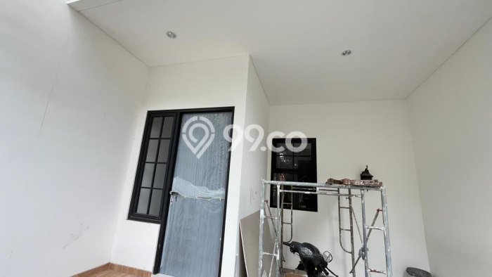 Jual Rumah Bagus Siap Huni LB 100m2 di Rungkut, Surabaya Jual Rumah Bagus Siap Huni LB 100m2 di Rungkut, Surabaya
