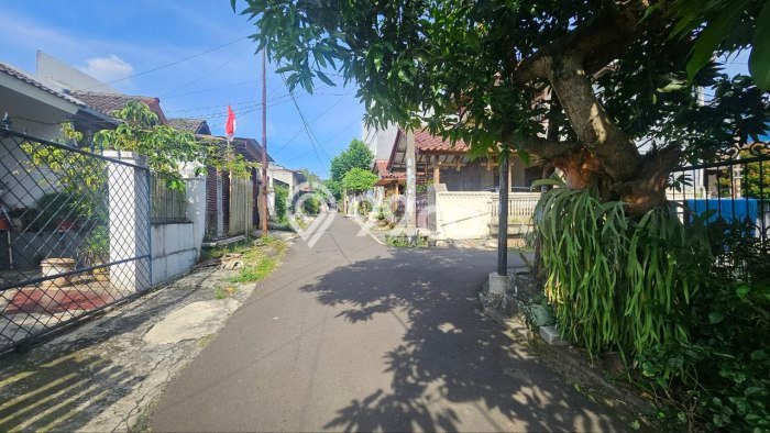 Dijual Rumah Strategis Bagus Punya 3 KT di Setu Tangerang Selatan SHM Dijual Rumah Strategis Bagus Punya 3 KT di Setu Tangerang Selatan SHM
