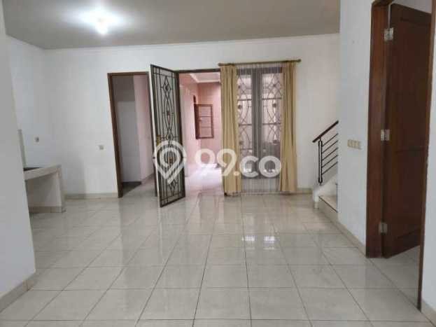 Rumah Cantik Siap Huni Di BSD Luas 200m2 Aman Rumah Cantik Siap Huni Di BSD Luas 200m2 Aman