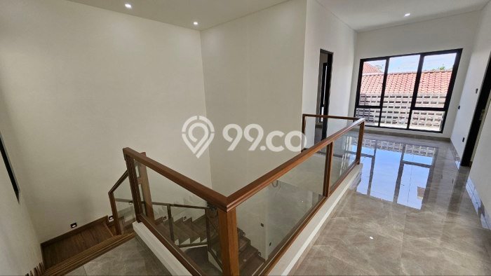 Best Deal Hunian Mewah Ideal dan Luas di BSD, Tangerang Selatan Best Deal Hunian Mewah Ideal dan Luas di BSD, Tangerang Selatan