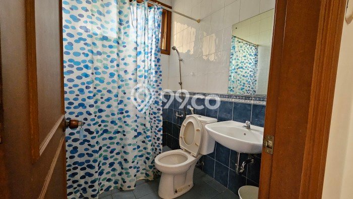 Rumah Disewakan Tangerang LT 326m2 LB 250m2 Kawasan BSD City Rumah Disewakan Tangerang LT 326m2 LB 250m2 Kawasan BSD City