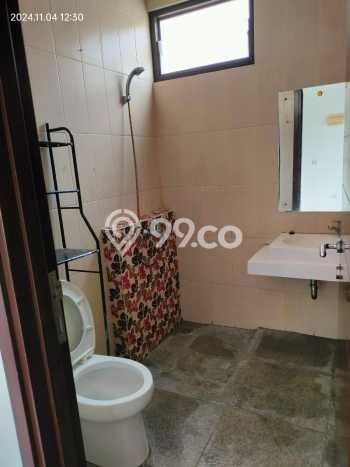 Disewakan! Rumah 3 Kamar Tidur &
2 Kamar Mandi di BSD City, Tangerang Disewakan! Rumah 3 Kamar Tidur &
2 Kamar Mandi di BSD City, Tangerang