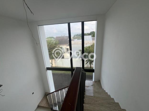 Dijual Rumah Luas Megah Dengan View Eksklusif di BSD City, Tangerang Dijual Rumah Luas Megah Dengan View Eksklusif di BSD City, Tangerang