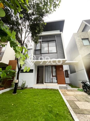 For Sale! Luxury House LT 160m2 Desain Modern di BSD City For Sale! Luxury House LT 160m2 Desain Modern di BSD City