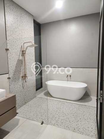 Jual Rumah Luas Elegan Dengan View Cantik di BSD City, Tangerang Jual Rumah Luas Elegan Dengan View Cantik di BSD City, Tangerang