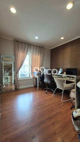 Dijual Rumah Premium dengan Fasilitas Sekitar Komplit di Kembangan, Jakarta Barat Dijual Rumah Premium dengan Fasilitas Sekitar Komplit di Kembangan, Jakarta Barat