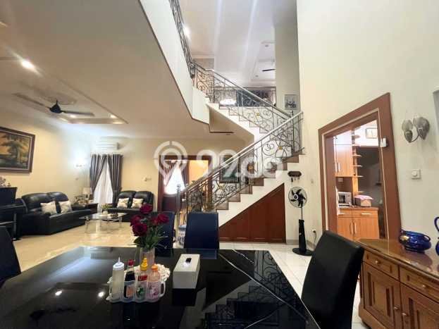 For Sale! Luxury House LT 200m2 Desain Modern di Permata Buana For Sale! Luxury House LT 200m2 Desain Modern di Permata Buana