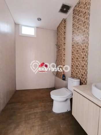 Rumah Luxury Modern Siap Huni di Puri Indah Jakarta Barat Rumah Luxury Modern Siap Huni di Puri Indah Jakarta Barat