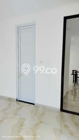 Rumah Elit LB 132m2 Siap Pakai Desain Elegan di Meruya, Jakarta Barat Rumah Elit LB 132m2 Siap Pakai Desain Elegan di Meruya, Jakarta Barat