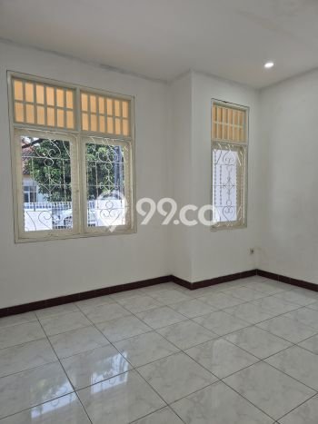 Rumah sewa siap huni 3 KT di Duta Garden, Jakarta Barat Rumah sewa siap huni 3 KT di Duta Garden, Jakarta Barat