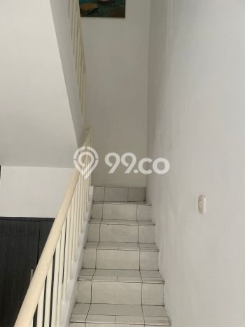 Rumah Elit Modern Tanpa Renovasi di Meruya Jakarta Barat Rumah Elit Modern Tanpa Renovasi di Meruya Jakarta Barat