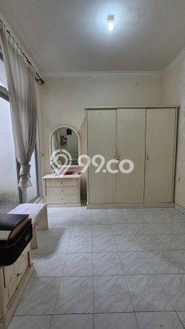 Jual Rumah Luas Megah Dengan View Cantik di Puri Indah, Jakarta Barat Jual Rumah Luas Megah Dengan View Cantik di Puri Indah, Jakarta Barat