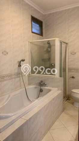 Jual Rumah Mewah Megah Dengan View Cantik di Puri Indah, Jakarta Barat Jual Rumah Mewah Megah Dengan View Cantik di Puri Indah, Jakarta Barat