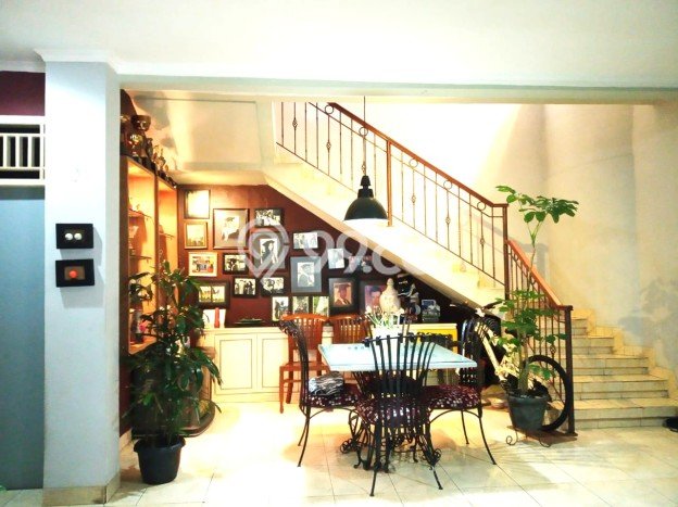 Rumah Modern 4 Kamar LT 120m2 di Sektor 6-Bintaro Rumah Modern 4 Kamar LT 120m2 di Sektor 6-Bintaro