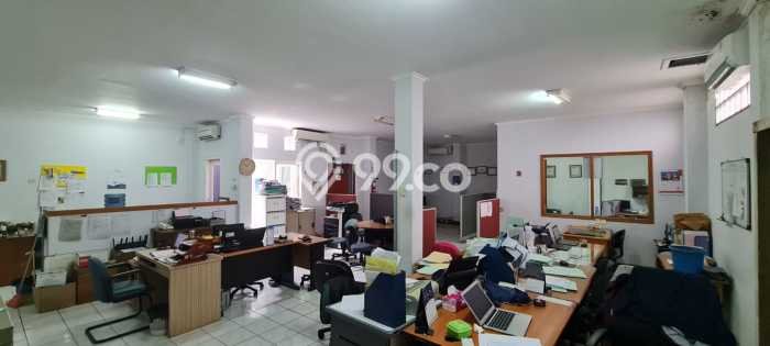 Komersial Bagus Dijual LB 786m2 Lokasi Strategis Jakarta Selatan Area Cocok untuk Berbisnis Komersial Bagus Dijual LB 786m2 Lokasi Strategis Jakarta Selatan Area Cocok untuk Berbisnis