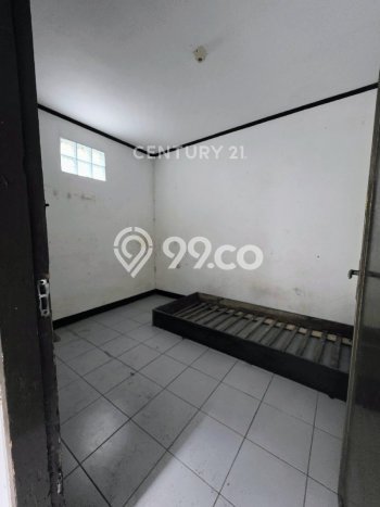 Rumah Mewah LB 300m2 Siap Pakai Desain Elegan di Surya Sumantri, Bandung Rumah Mewah LB 300m2 Siap Pakai Desain Elegan di Surya Sumantri, Bandung
