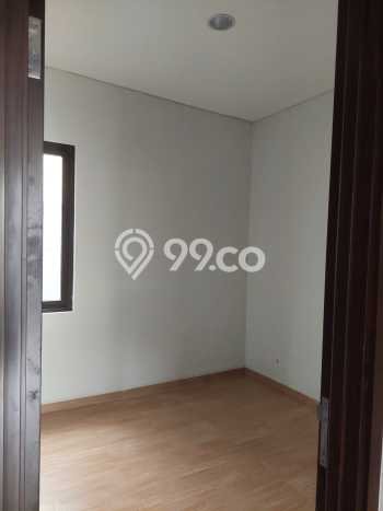 Rumah Harga Nego LT 120m² di BSD Eminent, Keamanan 24 Jam, Tangerang Rumah Harga Nego LT 120m² di BSD Eminent, Keamanan 24 Jam, Tangerang