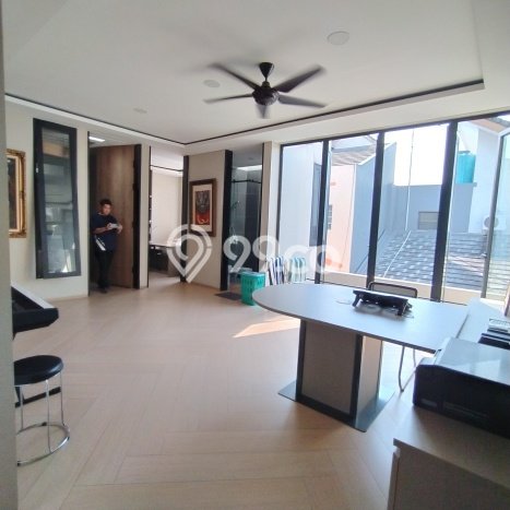 HUNIAN BERKELAS! Rumah Exclusive Gading Serpong Serenade Lake, Tangerang, LT 144m² LB 198m² HUNIAN BERKELAS! Rumah Exclusive Gading Serpong Serenade Lake, Tangerang, LT 144m² LB 198m²