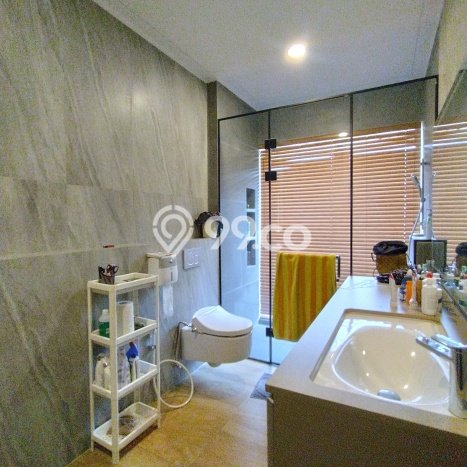 HUNIAN BERKELAS! Rumah Exclusive Gading Serpong Serenade Lake, Tangerang, LT 144m² LB 198m² HUNIAN BERKELAS! Rumah Exclusive Gading Serpong Serenade Lake, Tangerang, LT 144m² LB 198m²