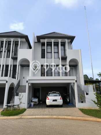 Ready to Use! Premium House LT 120m2 Desain Modern di BSD Green Wich Ready to Use! Premium House LT 120m2 Desain Modern di BSD Green Wich