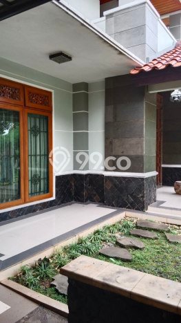 Dijual Rumah Mewah Exclusive di Ciracas, Jakarta Timur Dijual Rumah Mewah Exclusive di Ciracas, Jakarta Timur