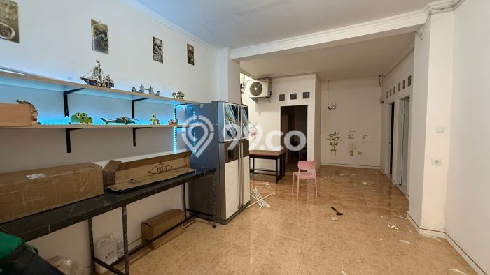 Rumah Kost untuk Dijual di BSD dengan 0 KT, 43 KM, Luas 1000m2 Rumah Kost untuk Dijual di BSD dengan 0 KT, 43 KM, Luas 1000m2