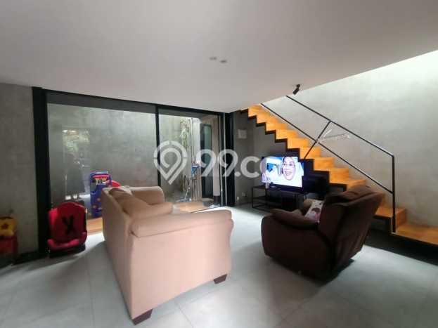 Rumah Strategis Modern Lb 150m2 di Rawalumbu, Bekasi Rumah Strategis Modern Lb 150m2 di Rawalumbu, Bekasi