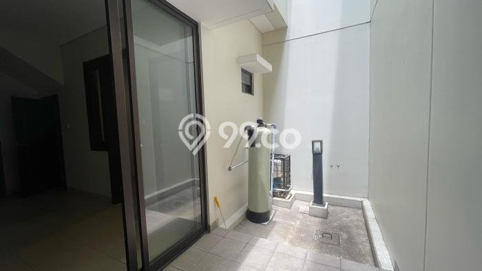 Disewakan! Rumah 4 Kamar Tidur &
5 Kamar Mandi di Summarecon Bekasi, Bekasi Disewakan! Rumah 4 Kamar Tidur &
5 Kamar Mandi di Summarecon Bekasi, Bekasi