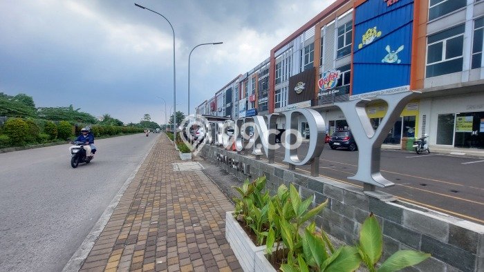 Disewakan Ruko di Kawasan Ramai Summarecon Bekasi Luas 239m2 Disewakan Ruko di Kawasan Ramai Summarecon Bekasi Luas 239m2