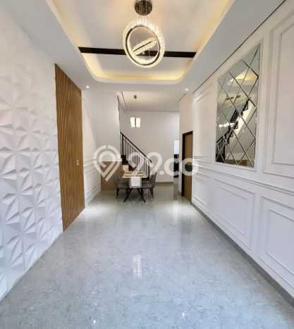 For Sale Rumah 4 Kamar Lokasi Ideal Bagus dan Strategis di Jagakarsa For Sale Rumah 4 Kamar Lokasi Ideal Bagus dan Strategis di Jagakarsa