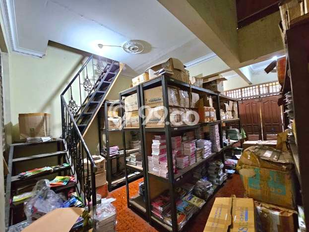Rumah Mewah LB 394m2 Siap Pakai Desain Elegan di Cipinang, Jakarta Timur Rumah Mewah LB 394m2 Siap Pakai Desain Elegan di Cipinang, Jakarta Timur
