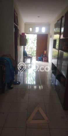 Rumah Luxury di Jakarta Timur Strategis Kondisi Baik Rumah Luxury di Jakarta Timur Strategis Kondisi Baik