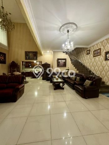 Rumah Mewah LB 400m2 Siap Pakai Desain Elegan di Bintaro, Jakarta Selatan Rumah Mewah LB 400m2 Siap Pakai Desain Elegan di Bintaro, Jakarta Selatan