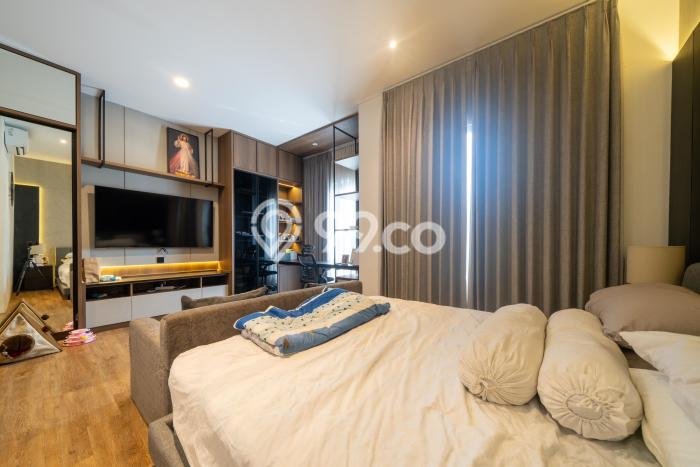 Rumah Elit LB 177m2 Siap Pakai Desain Elegan di Bintaro, Tangerang Selatan Rumah Elit LB 177m2 Siap Pakai Desain Elegan di Bintaro, Tangerang Selatan