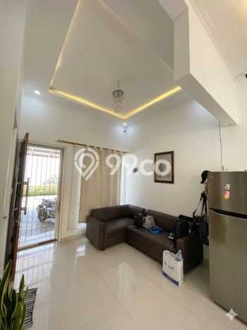 Dijual Cepat Rumah Bagus Siap Huni LB 180m2 di Ciputat, Tangerang Selatan Dijual Cepat Rumah Bagus Siap Huni LB 180m2 di Ciputat, Tangerang Selatan