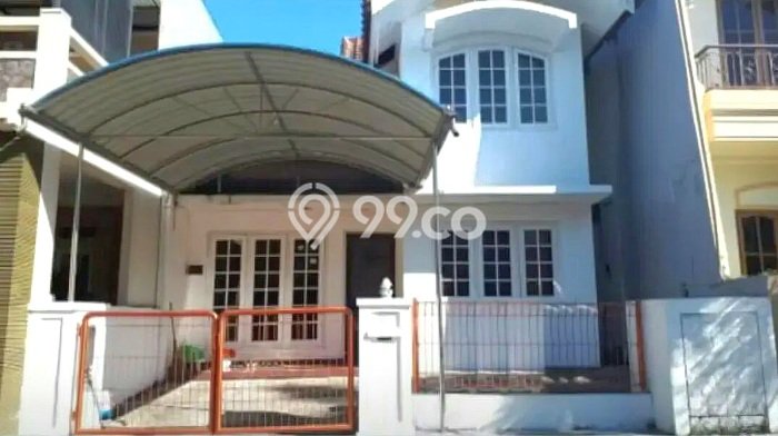 For Sale Hunian Rumah Terawat 3 KT di Pakuwon Indah, Surabaya For Sale Hunian Rumah Terawat 3 KT di Pakuwon Indah, Surabaya